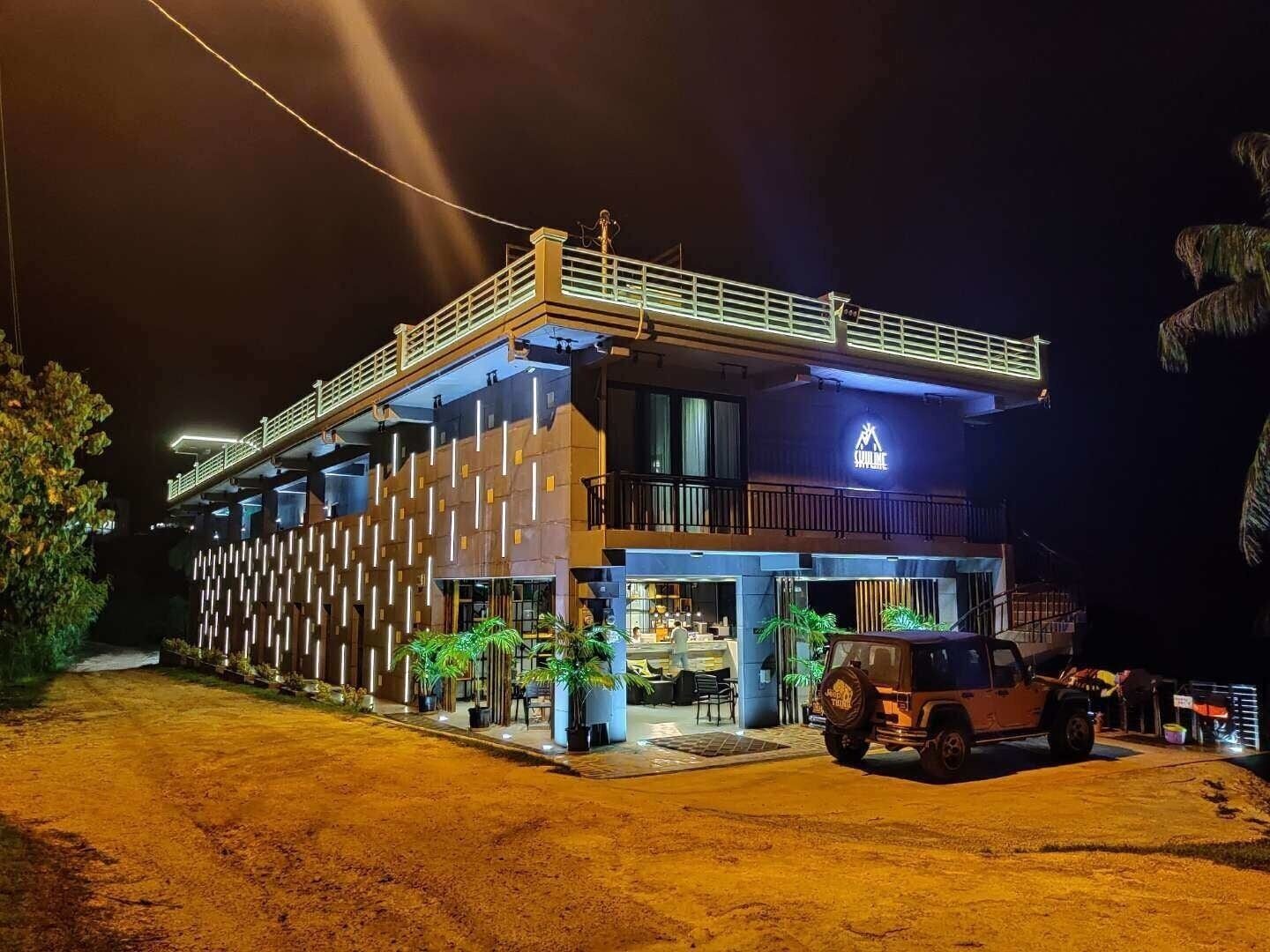 Skyline Designers Hotel